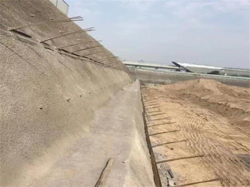丰泽河道边坡加固